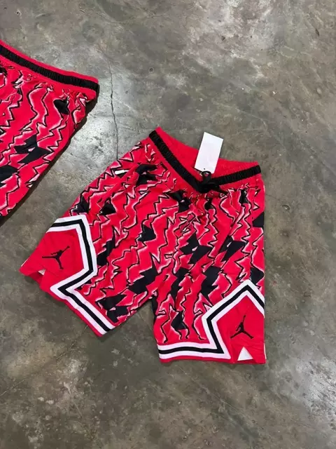 SHORT JORDAN RED