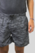 SHORT VOLLEY ESTAMPADA - PRETO - comprar online