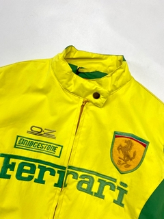 Jaqueta Racing Ferrari Amarela (P) na internet