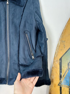 Jaqueta Pelinho Azul Escura (M) - comprar online