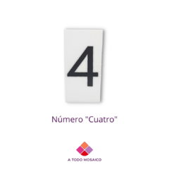 Número "4" cuatro