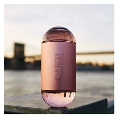 212 Sexy Carolina Herrera Eau de Parfum - Day Imports