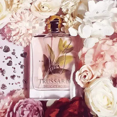(SOB ENCOMENDA)Perfume Trussardi Delicate Rose Eau de Toilette Trussardi