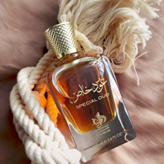 Special Oud Eau de Parfum Al Wataniah na internet