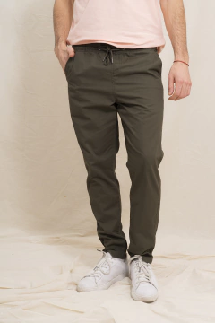 PANTALON JOGGER TALLE PLUS SIZE GARY - I AM | Indumentaria
