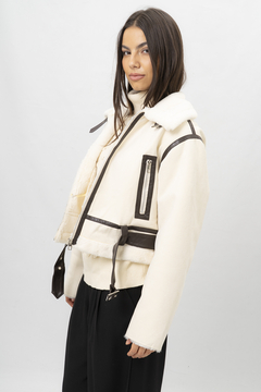 Imagen de CAMPERA GAMULAN
