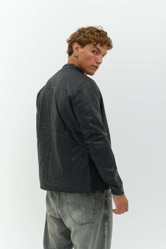 CAMPERA ECOCUERO FELIPE - I AM | Indumentaria