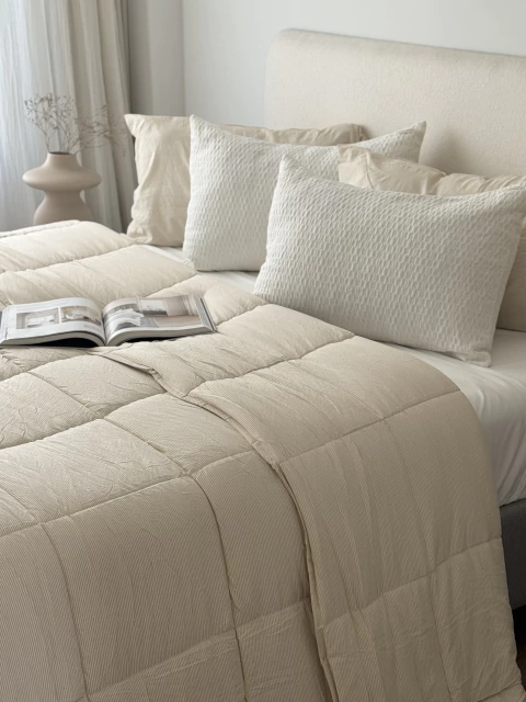 Kit Edredón Atenas Twin Rayado Beige GH-0079T-BG - comprar online