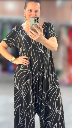 Macacão Ilha Bela Amplo Em Viscolycra - comprar online