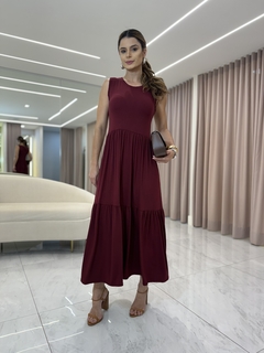 Vestido em malha marsala na internet