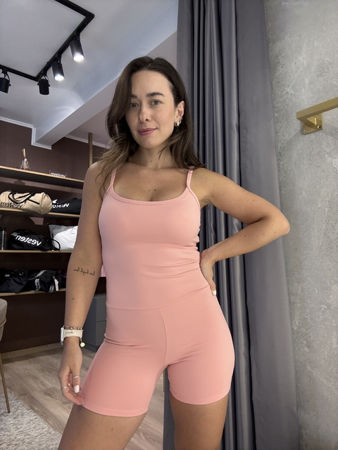 Macaquinho Luna Rosa Romance - comprar online