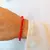 PULSERA ELASTIZADAS CRISTALES DE ROCA DONA (GAMA DE ROJOS) - EUFROSINA JOYAS