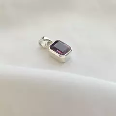 DIJE DE PIEDRA NATURAL AMATISTA FACETADA - comprar online