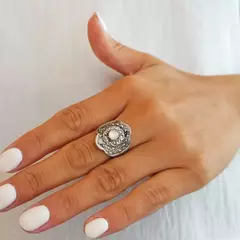 ANILLO CON NACAR