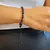 PULSERA DE HILO CON PIEDRA