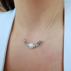 CADENA TANZA CON PERLA Y CRISTAL DE ROCA en internet