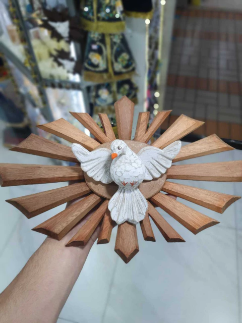 Divino de madeira oval