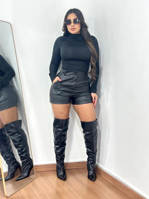 Short Couro Preto - comprar online