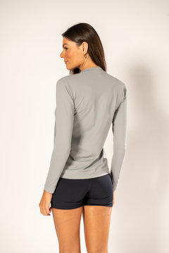 CAMISETA UV FEMININA MANGA LONGA CINZA - loja online
