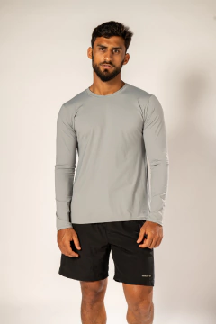 CAMISETA UV MASCULINA MANGA LONGA CINZA CLARO