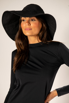 CHAPEU COM PROTEÇÃO UV E DETALHE NA ABA PRETO