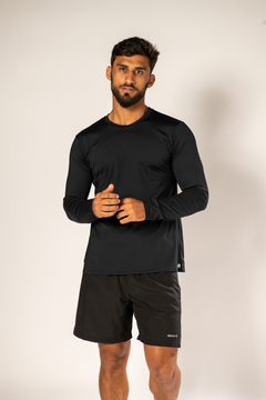 CAMISETA MANGA LONGA UV MASCULINA PRETA na internet