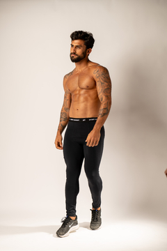 CALÇA DE COMPRESSÃO COM DETALHE REFLETIVO - comprar online