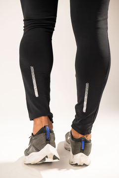CALÇA DE COMPRESSÃO COM DETALHE REFLETIVO - Overskin