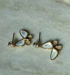 Aretes mariposa madre perla