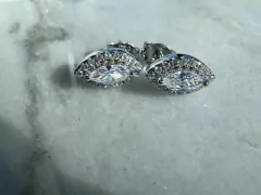 Aretes de plata con zirconia en internet