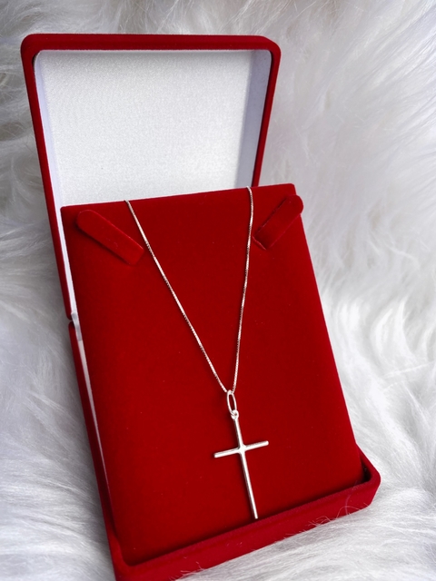 Corrente veneziana longa com pingente crucifixo M