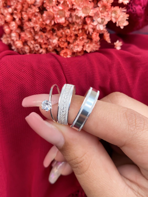 Aliança de namoro lisa e diamantada Maldivas 5mm (LEIA A DESCRIÇÃO)