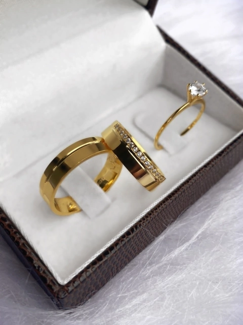 Aliança de noivado e casamento com pedras Vênus 5mm (LEIA A DESCRIÇÃO)