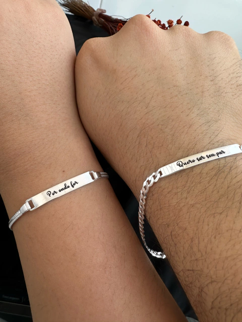 Conjunto pulseira chapa casal com gravação a laser (LER A DESCRIÇÃO)