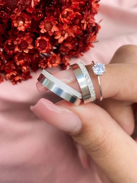 Aliança de namoro com pedras Cancún 5mm (LEIA A DESCRIÇÃO)