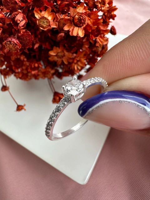 Anel solitário Princesa em prata (leia a descrição)