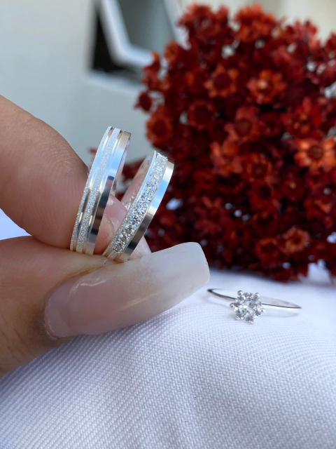 Aliança de namoro com pedras Paraiso 3,5mm (LEIA A DESCRIÇÃO)