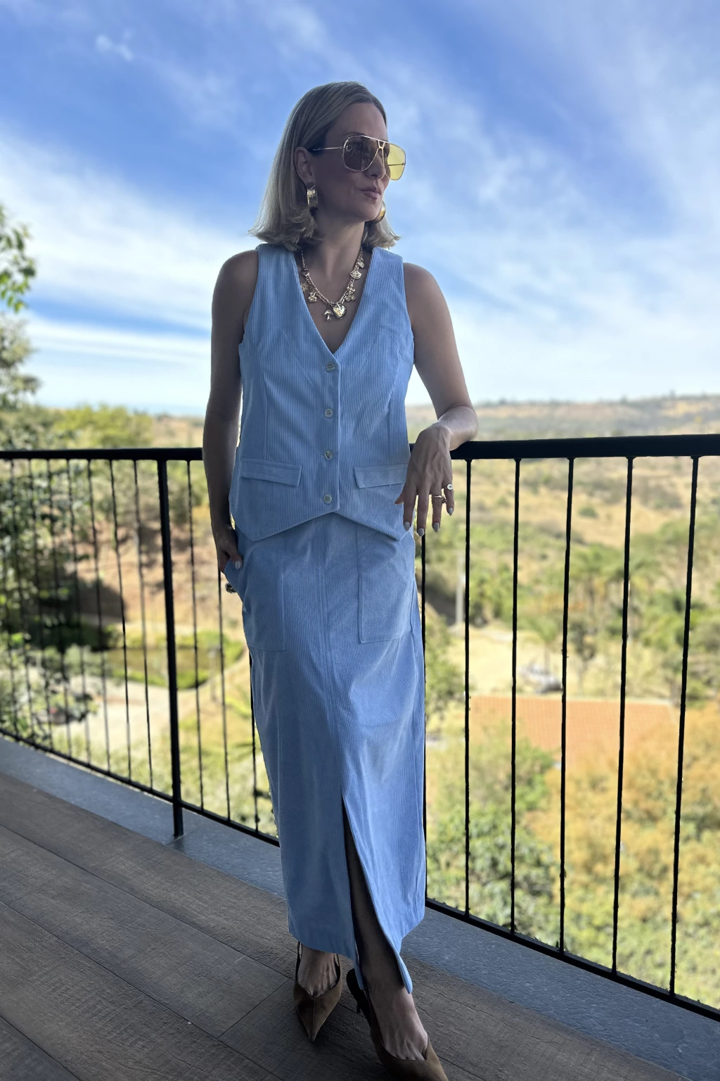 Saia Midi Azul Claro