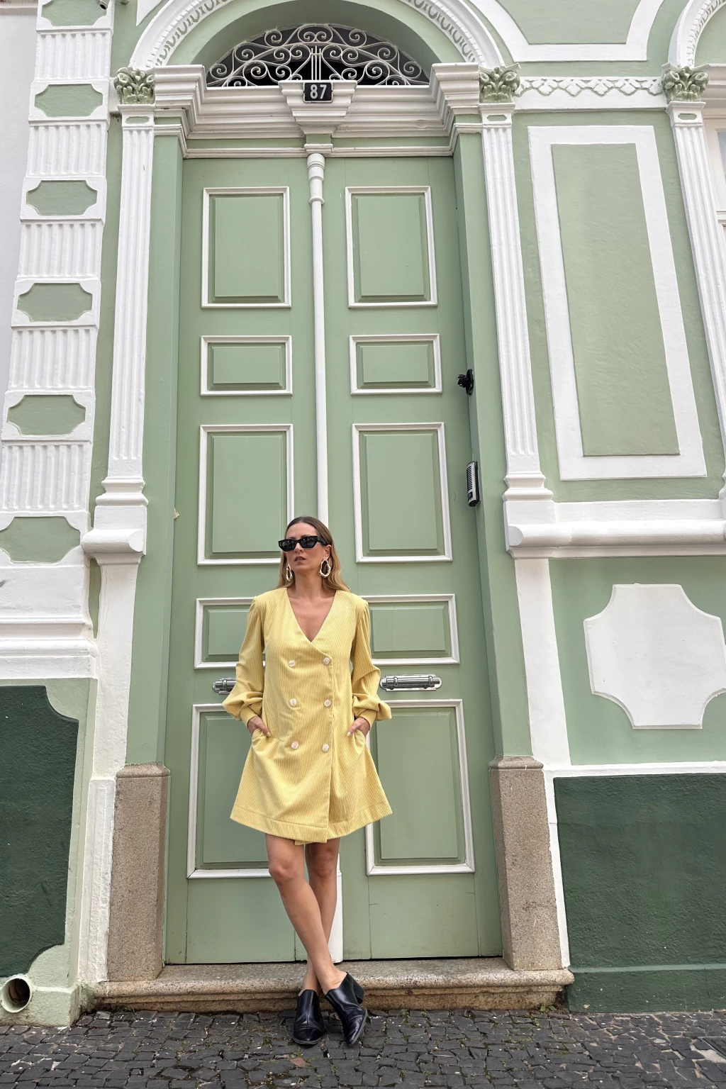 Mini Vest Amarelo Manteiga