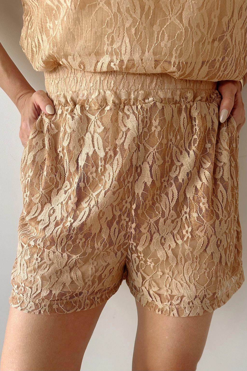 Shorts Curto Renda Rose/Nude