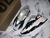 Tênis Adidas Yeezy Boost 700 na internet