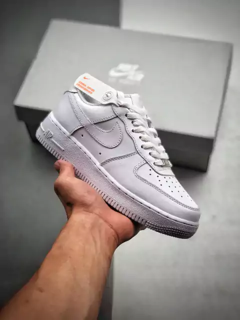 TÊNIS NIKE AIR FORCE 1 LINHA PREMIUM