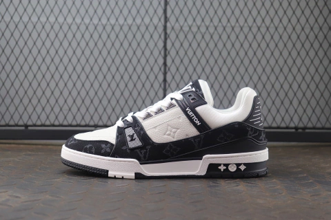 LOUIS VUITTON TRAINER BLACK WHITE