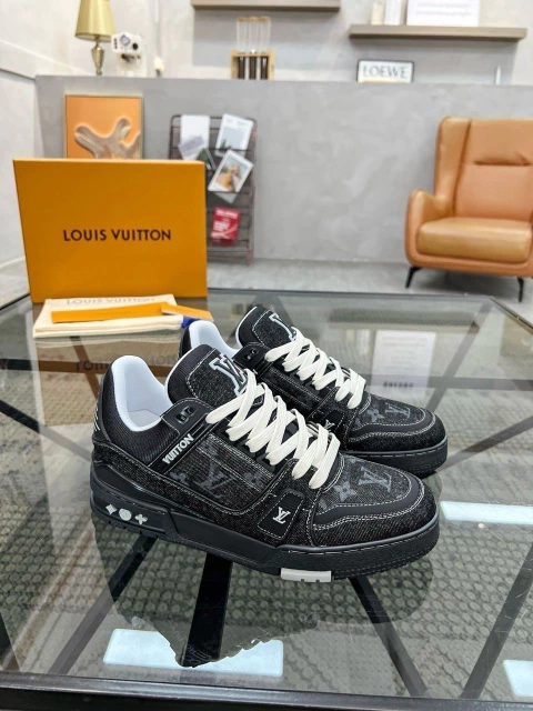 Louis Vuitton Trainer Black - (cópia) - (cópia) - comprar online