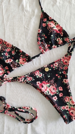 BIQUÍNI LACINHO ZIG FLORAL TOP P+ CALCINHA M