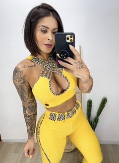 Conjunto Top e Legging Cinto Empina Bumbum Amarelo com Oncinha Brocado - comprar online