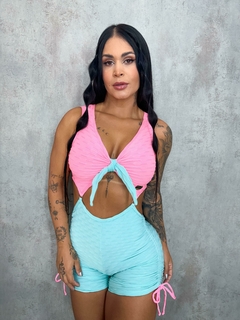 Macaquinho Empina Bumbum Anitta Argola Bi Color Verde e Rosa - loja online
