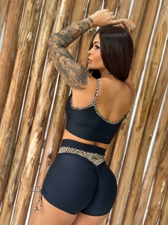 Conjunto Top e Short Wonder Empina Bumbum Preto com Oncinha na internet