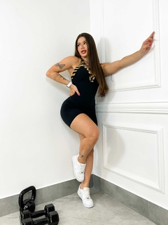 Macacão Curto Empina Bumbum Preto com Zebra Dourada - loja online