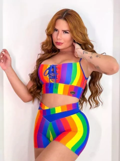 Top Ilhós Arco Iris